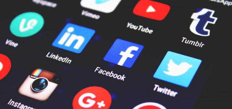 Pakistan Plans Crackdown on Social Media