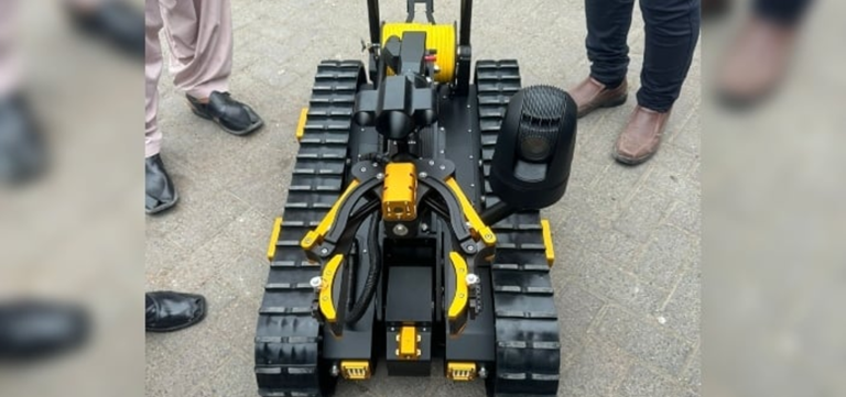 Karachi police deploy robot for security of Muharram processions