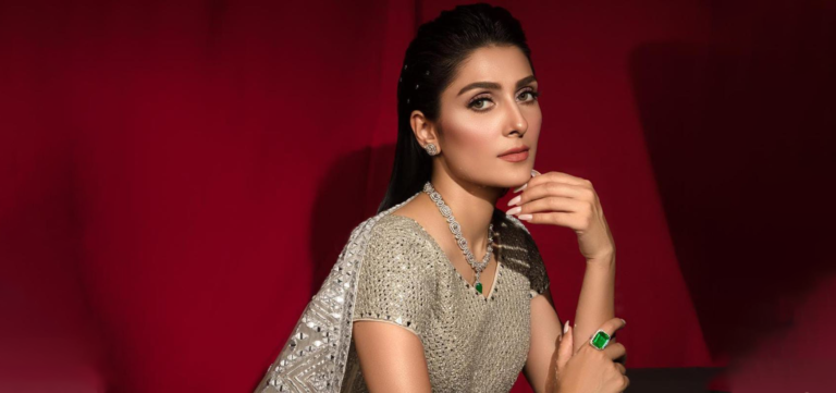 Ayeza Khan Ready to Debut in the Film
