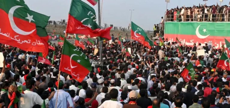 PTI Protest Live Updates: Bushra Bibi and CM Gandapur’s Convoy Heads Toward Islamabad