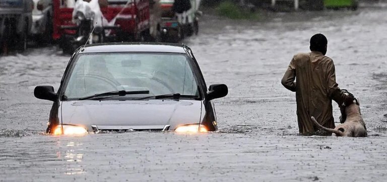 Heavy Monsoon Rain in Pakistan