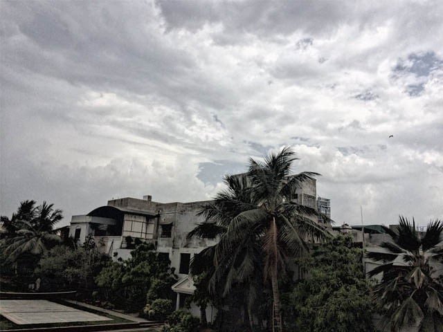 Karachi Weather Update Pleasant Under Cloud Cover