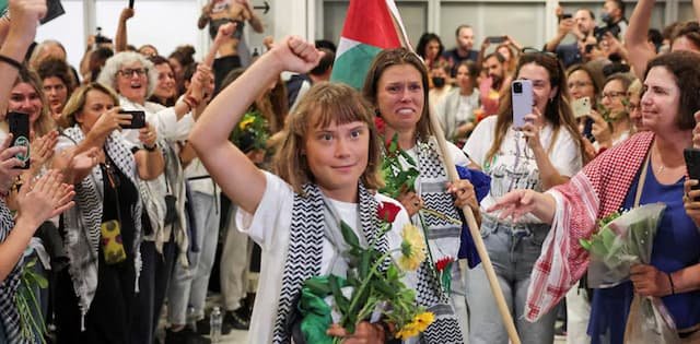 Thunberg arrives in Athens after Gaza flotilla
